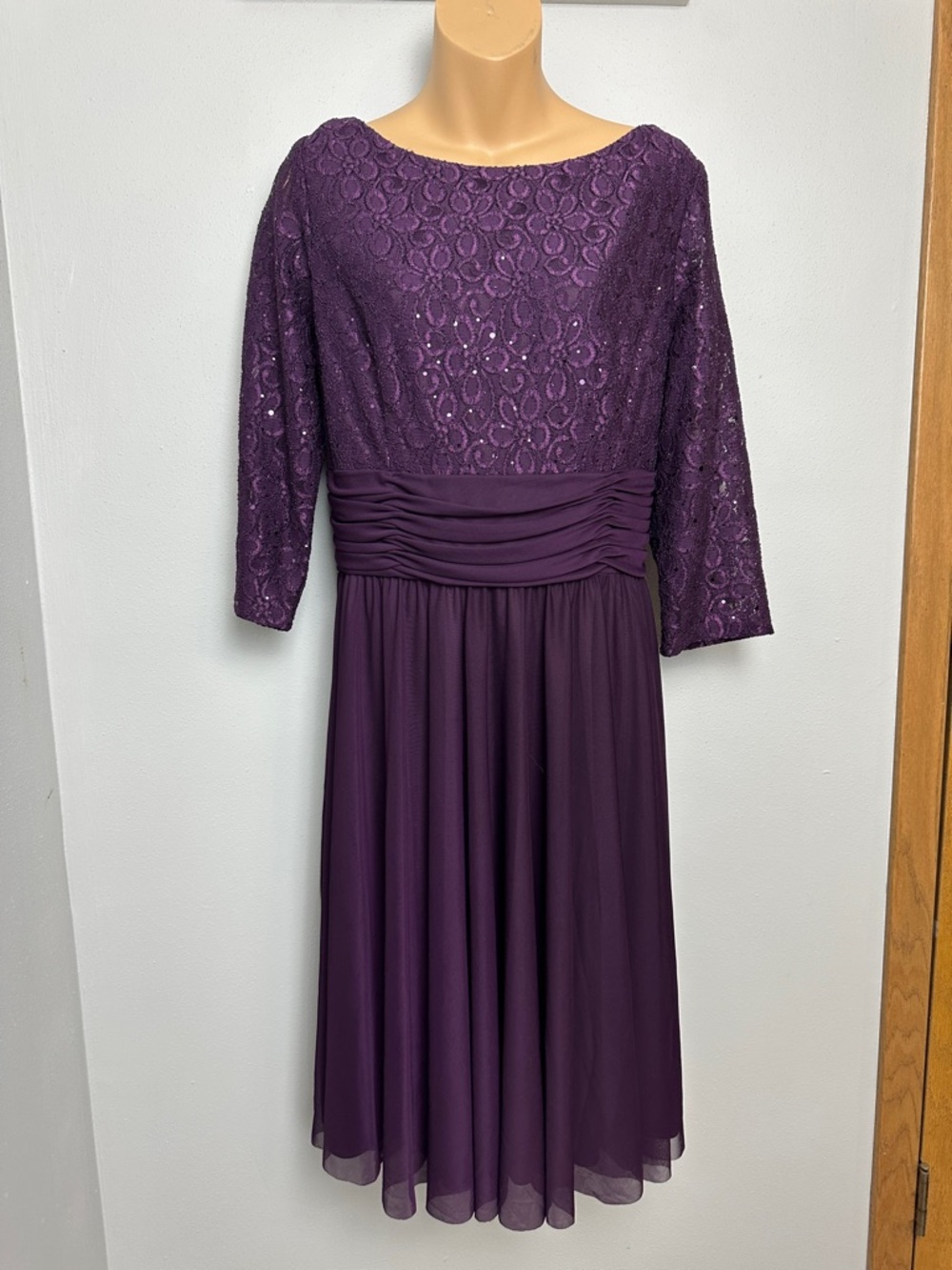 Jessica Howard Purple Lace & Chiffon Midi Dress